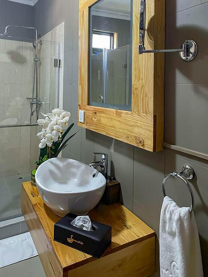 Bamboo Boutique Hotel Лилонгве Екстериор снимка